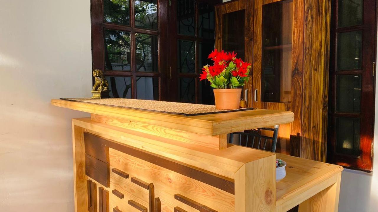 Rituale Guest House - Surf & Yoga Mirissa Eksteriør billede