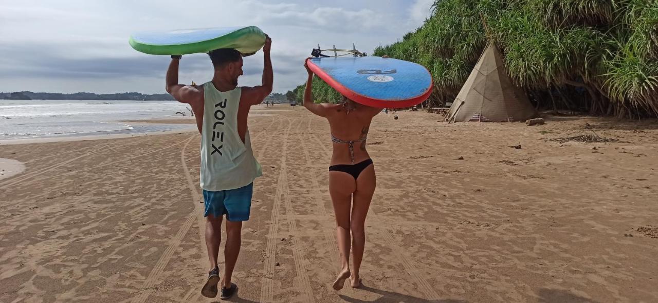 Rituale Guest House - Surf & Yoga Mirissa Eksteriør billede